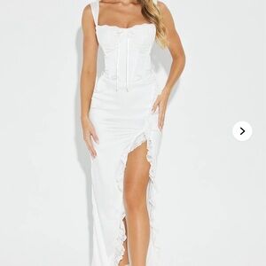 Elegant White Maxi Dress